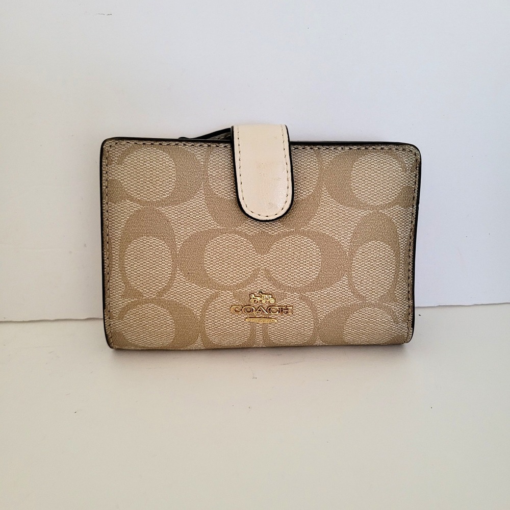 Coach Medium Corner Zip Wallet Signature Canvas Khaki‎ Chalk White F23553